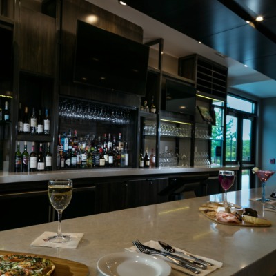 Bar at Hilton Garden Inn Wenatchee