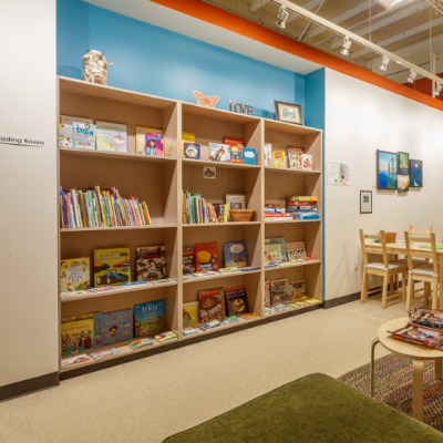 Childrens Museum of Skagit County-bookshelf