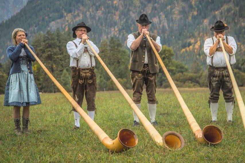 Leavenworth Alphorns
